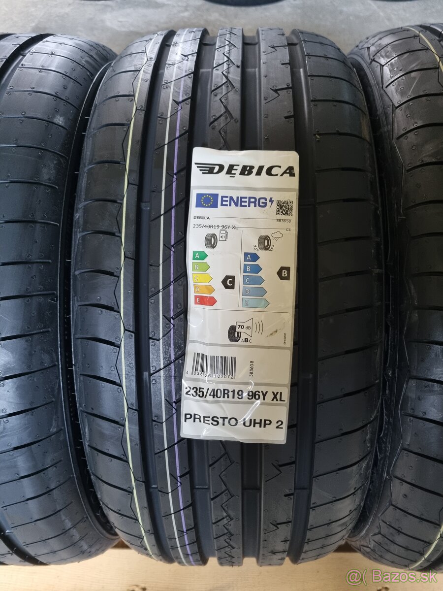 Letne 235/40r19 DEBICA - 2