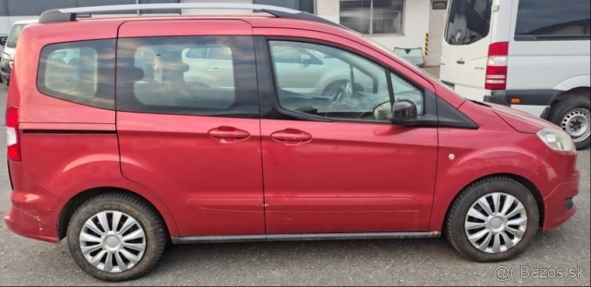 Ford Tourneo Courier - 2
