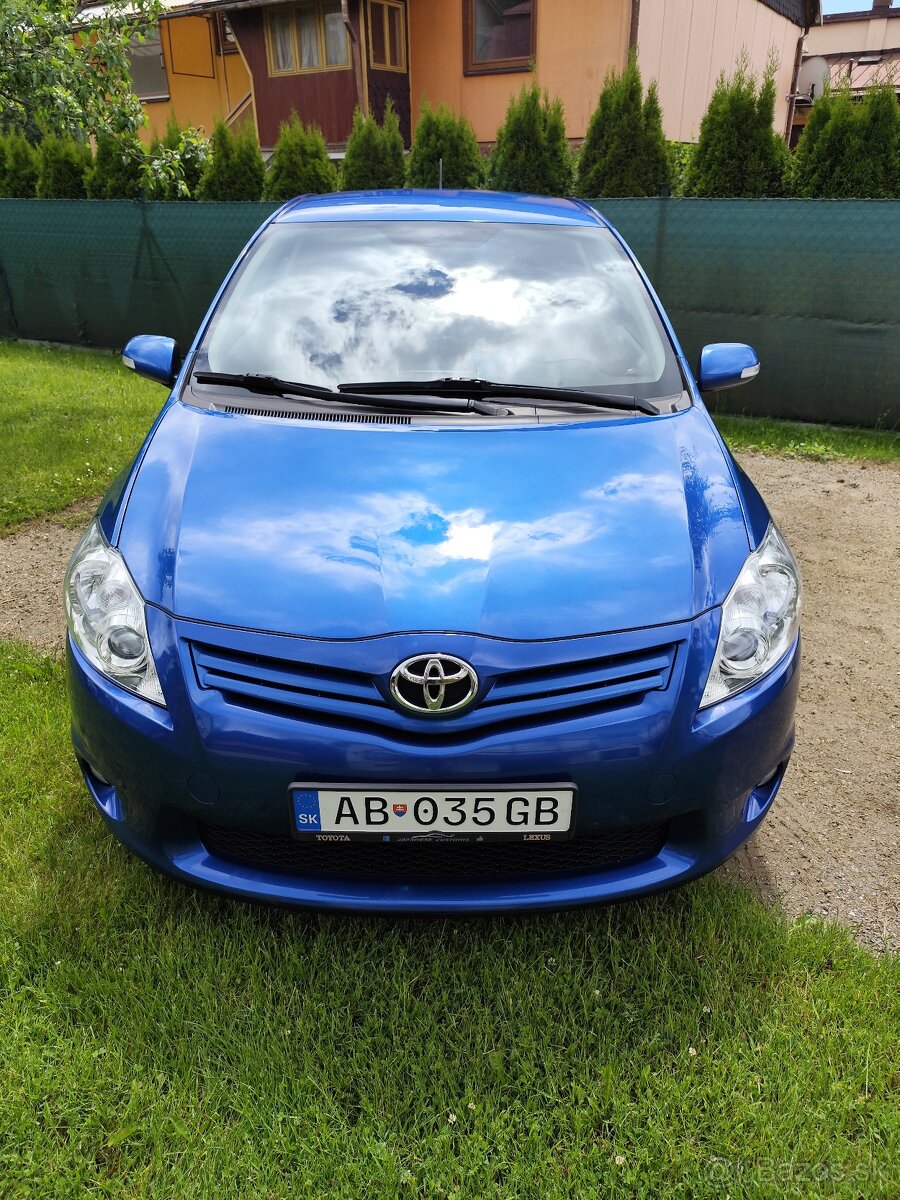 Toyota Auris - 2