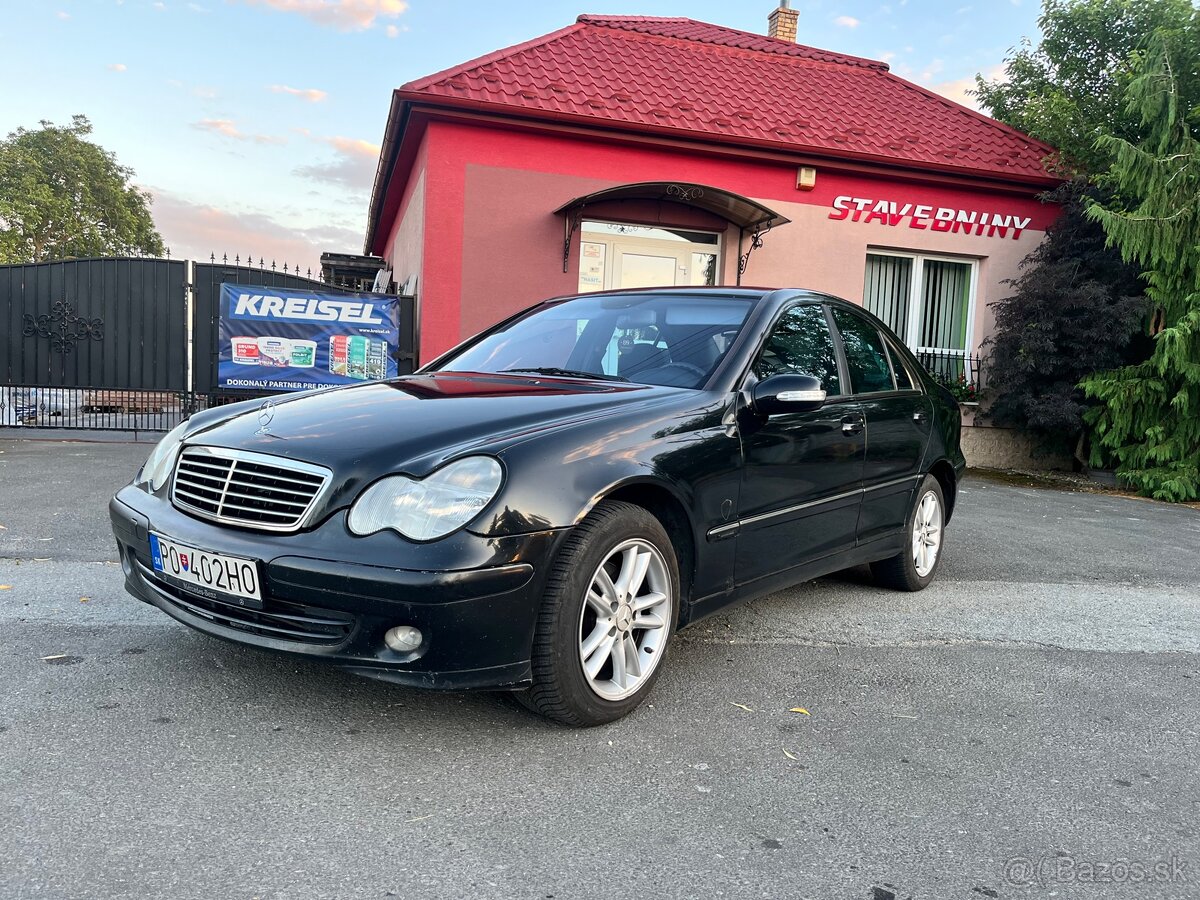 Mercedes Benz W203 - 2
