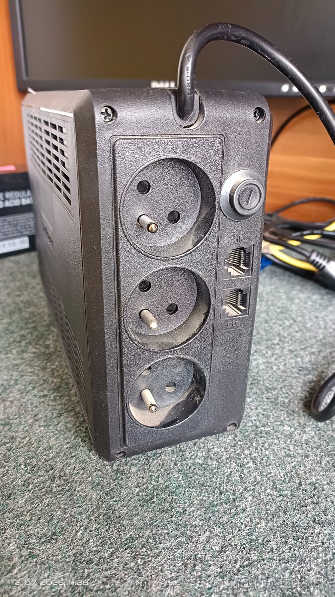 CyberPower UT850EG - 2