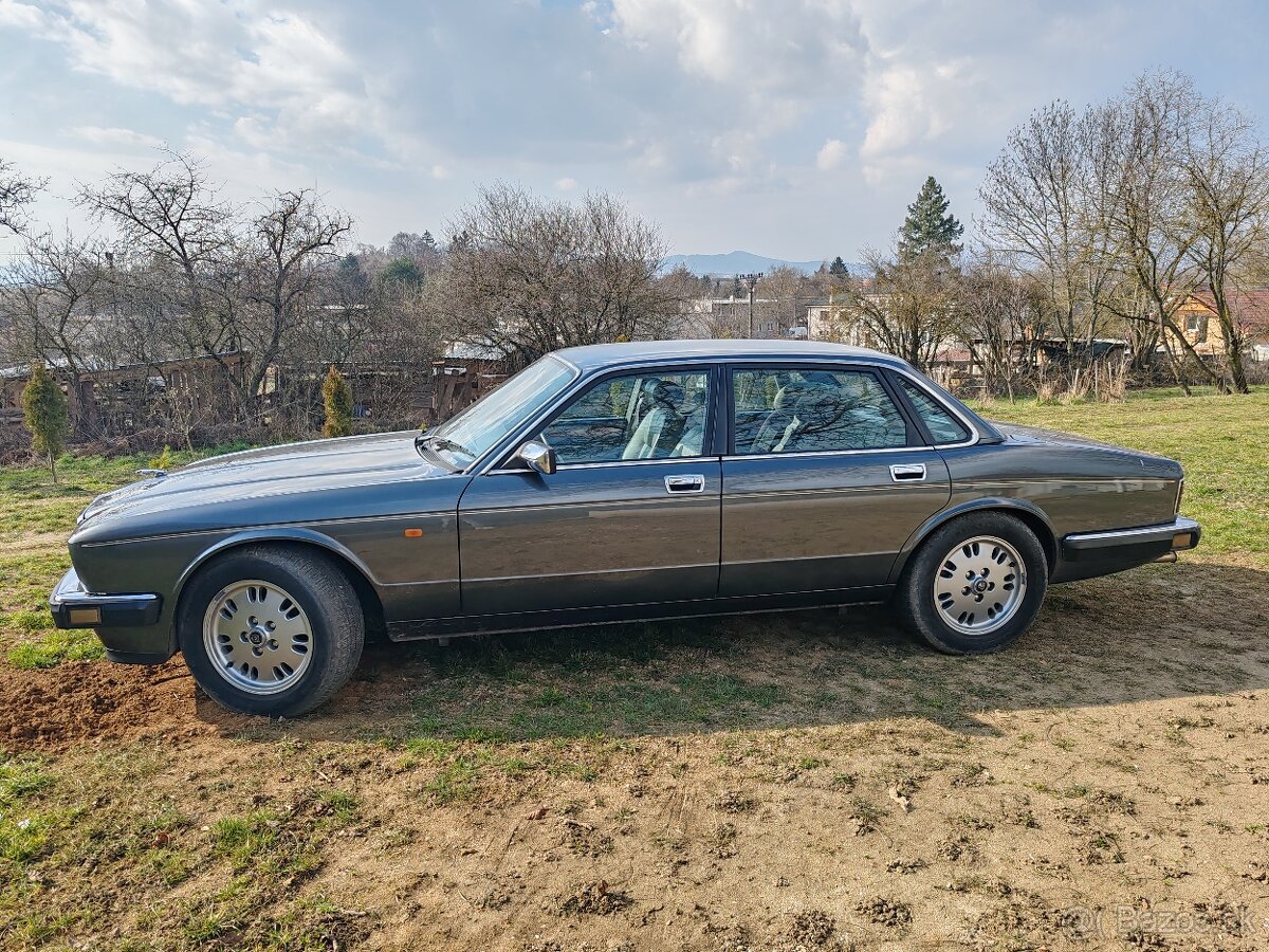 Jaguár xj40 - pohodlný anglický youngtimer - 2