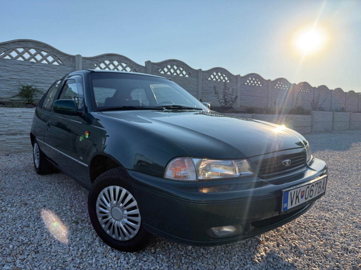 Daewoo Nexia Hatchback 1.5i - 2