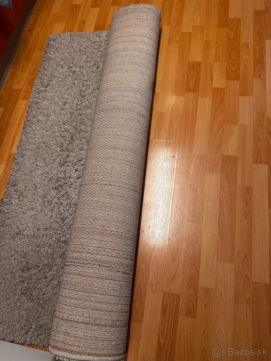 Predám koberec 2m x 2,3m - 2