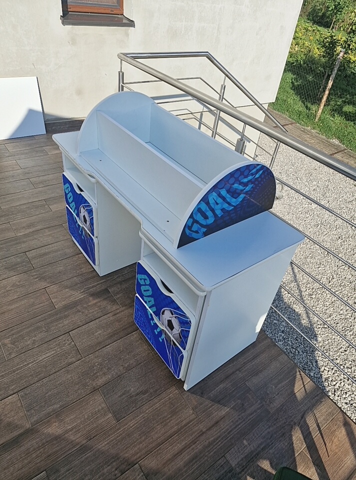 kontajner real modry futbal STOL - 2