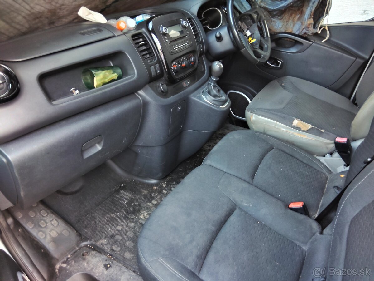 Opel Vivaro - 2