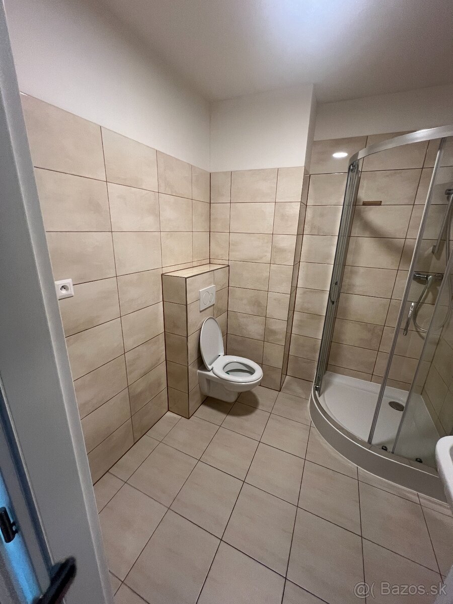 Podkrovný dvojizbový byt - 2