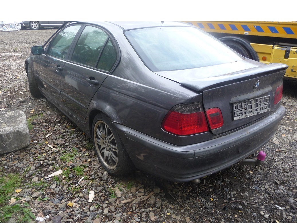 Bmw E46,,combi..................nahradne diely - 2