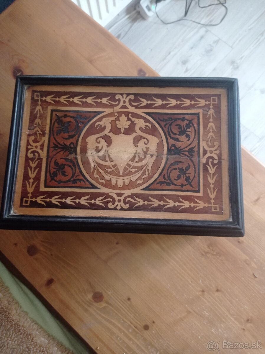 CECHOVNÍ TRUHLICE - 2