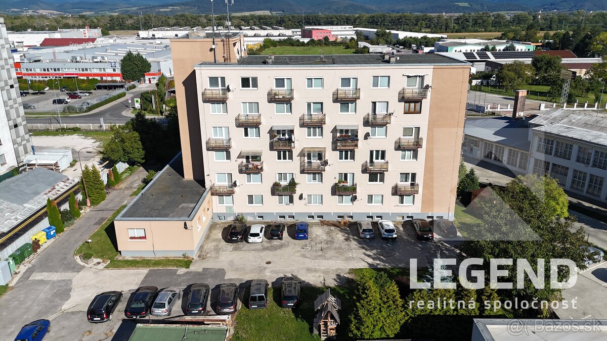 Garsónka Nové Mesto nad Váhom, ul. Piešťanská, balkón, zaria - 2