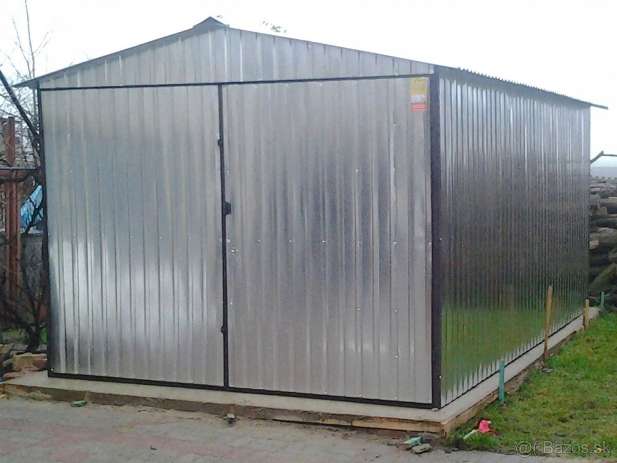 Plechová garáž rozmeru 3x5m so sedlovou strechou - 2