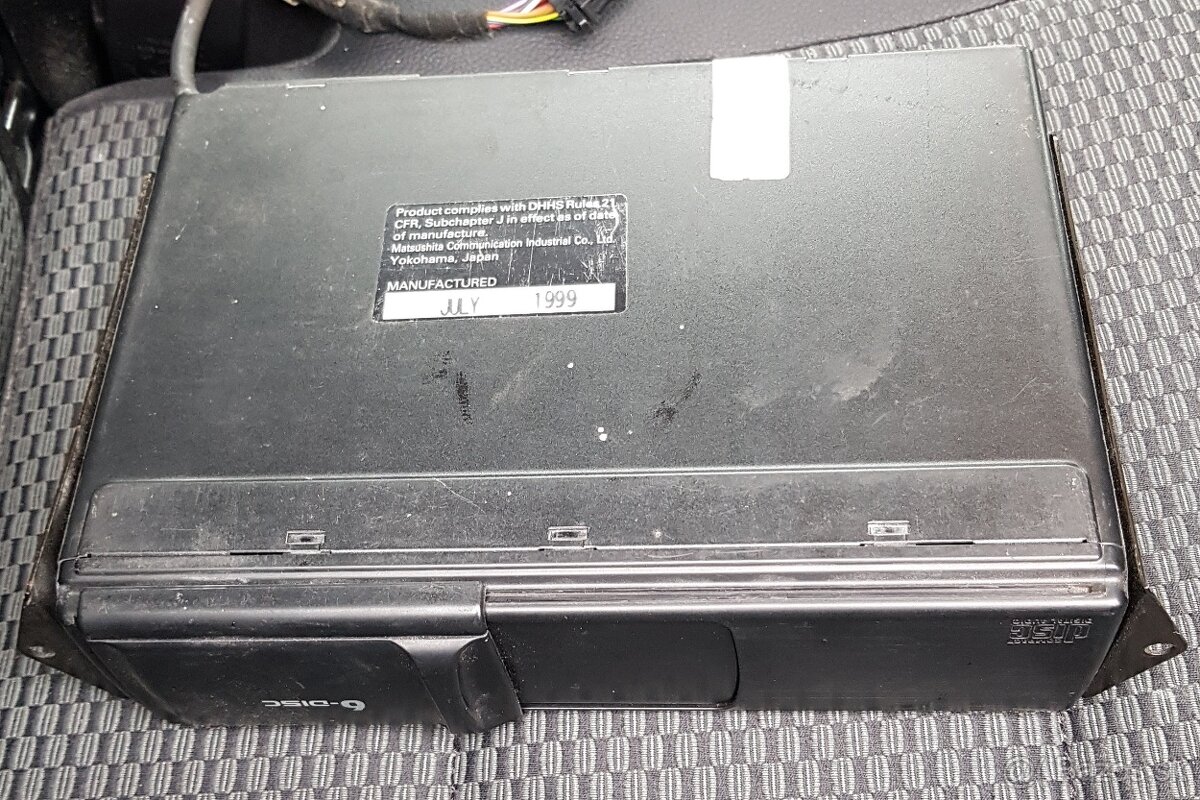 Menič na 6 CD, Seat, VW, Škoda - 2