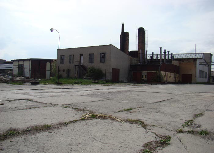 Výrobno skladový areál s pozemkom 8000 m2 v Kežmarku - 2