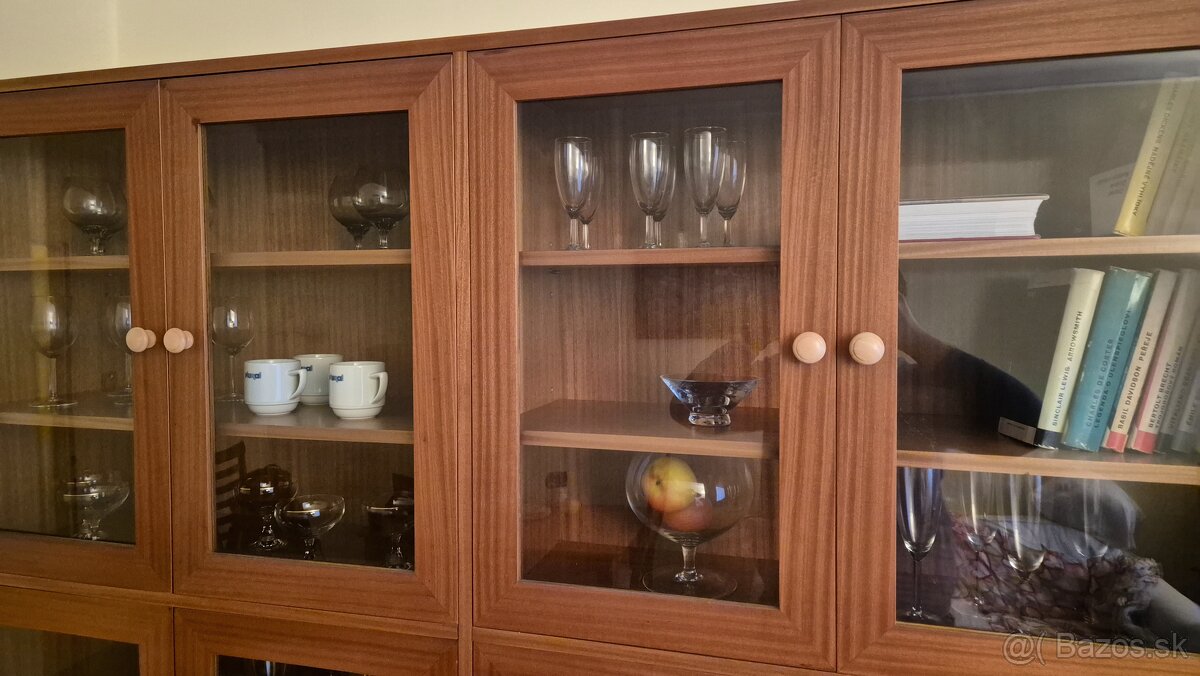 Darujem obyvaciu stenu - derevenú - 2