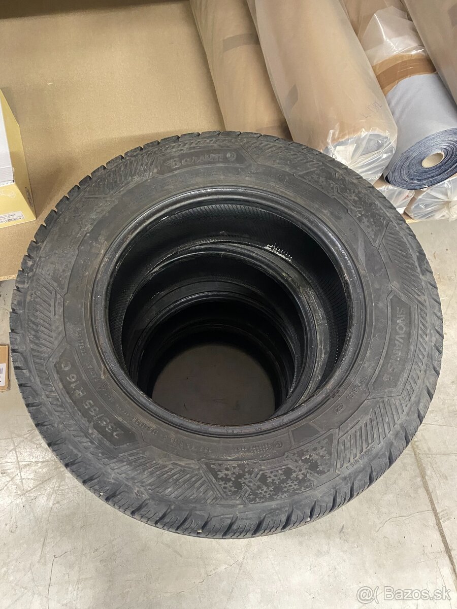 Zimné Barum 235/65 r16 c - 2