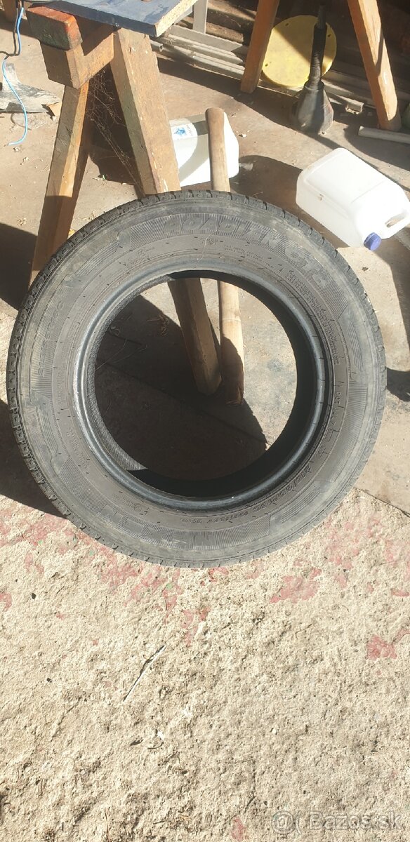Pneumatiky letne 215/65r16 C - 2