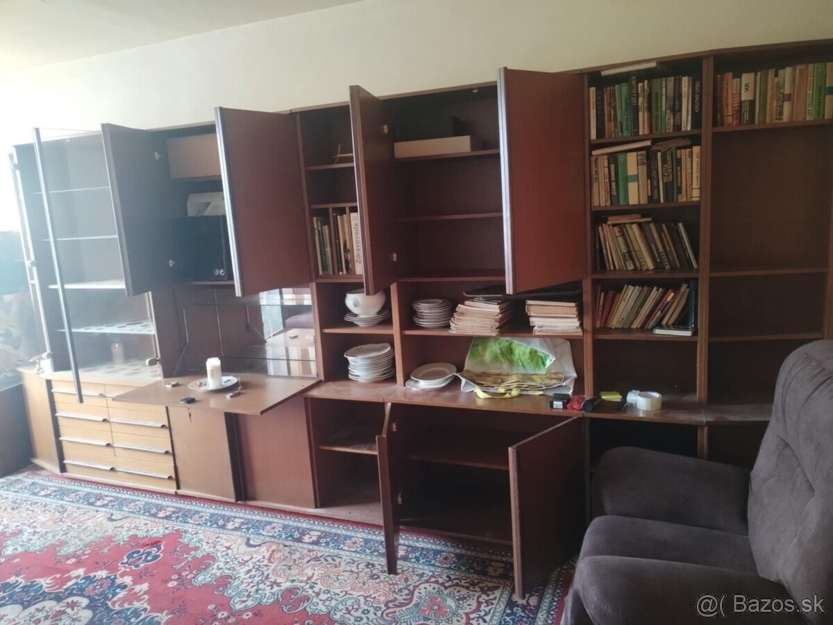 Predám obývačkou stenu resp. skriňe - 2