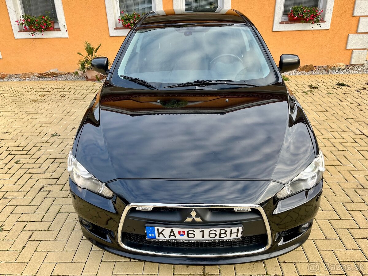 Mitsubishi Lancer 1.6 MIVEC Benzín Sportback 86kW + Xenóny - 2