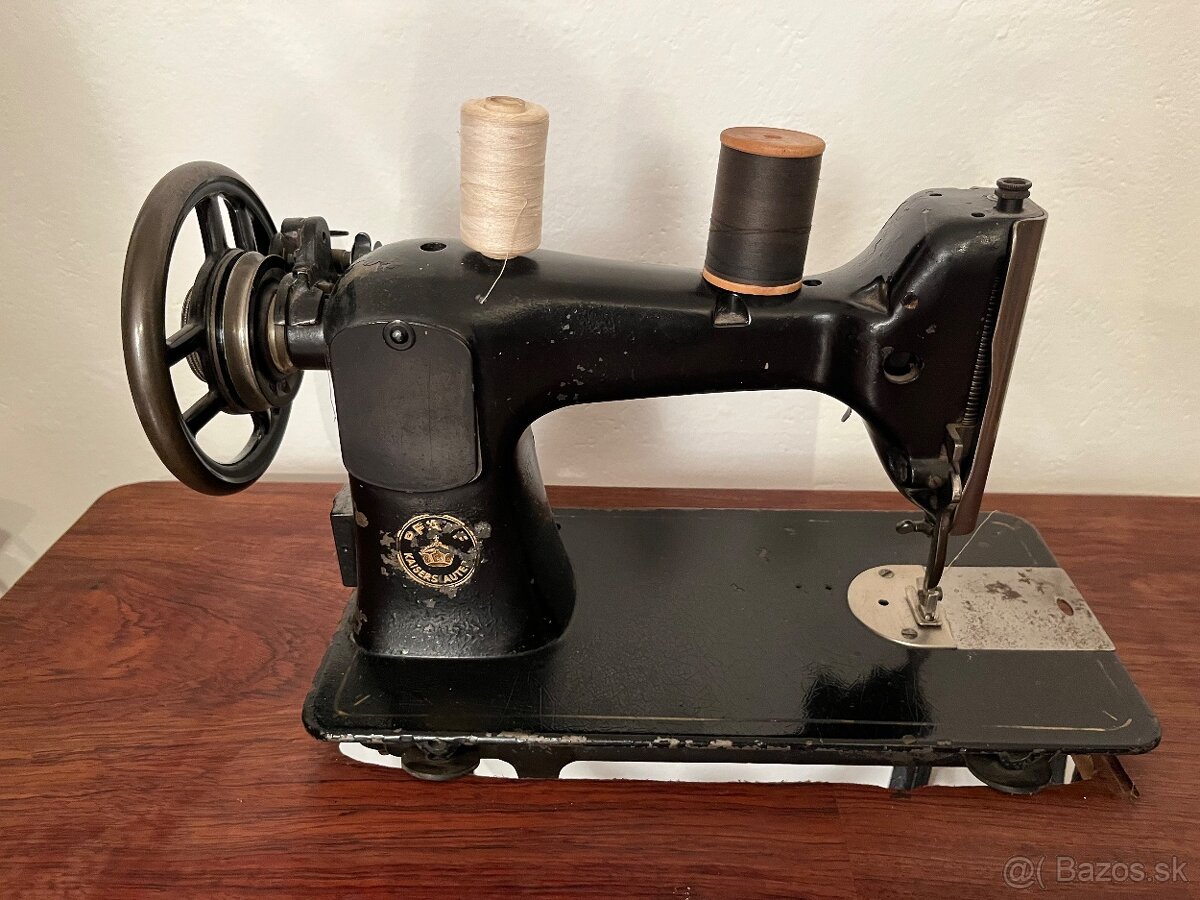 šijací stroj značky Pfaff - 2