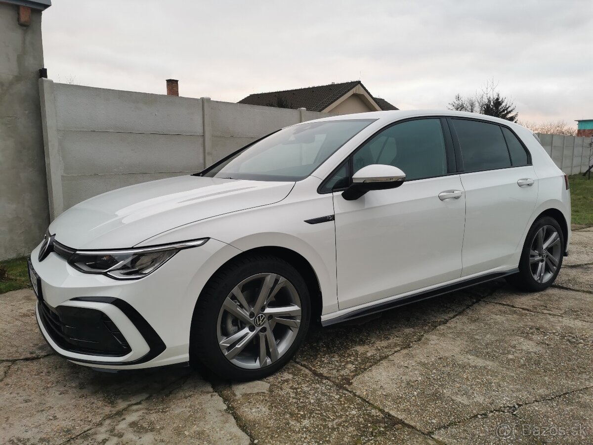 Predam W Golf8-1.5TSI R LINE sportova vybava, 96KW,53tis KM - 2