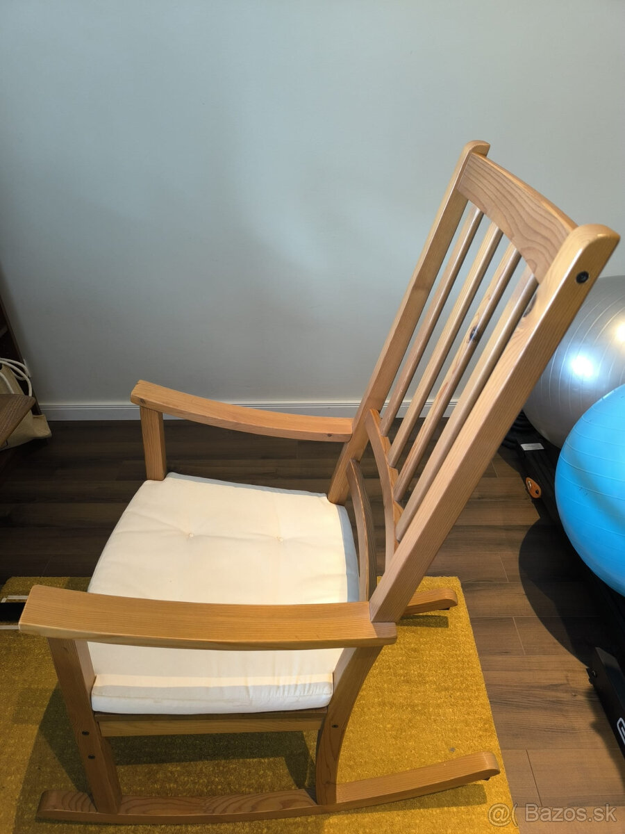 Predám hojdacie kreslo - 2