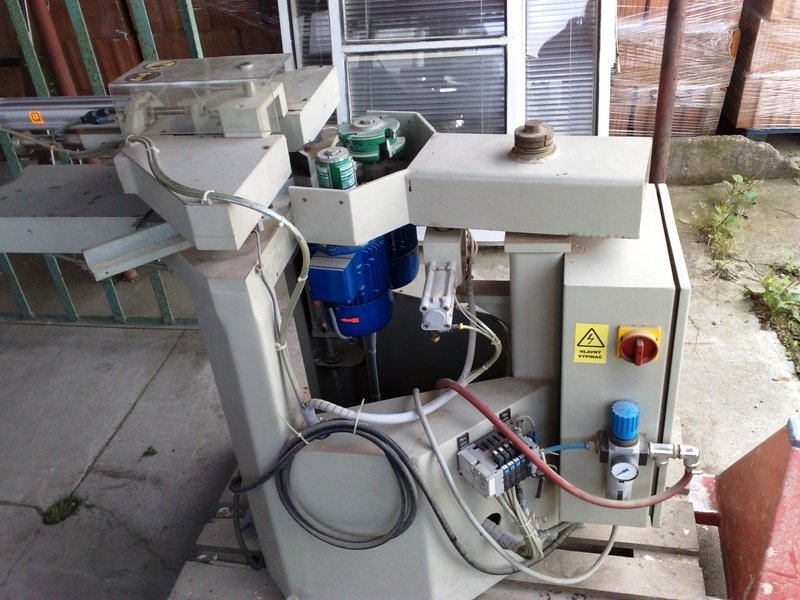 Predám stroje na plastové okná,Zváračka,Fréza - 2