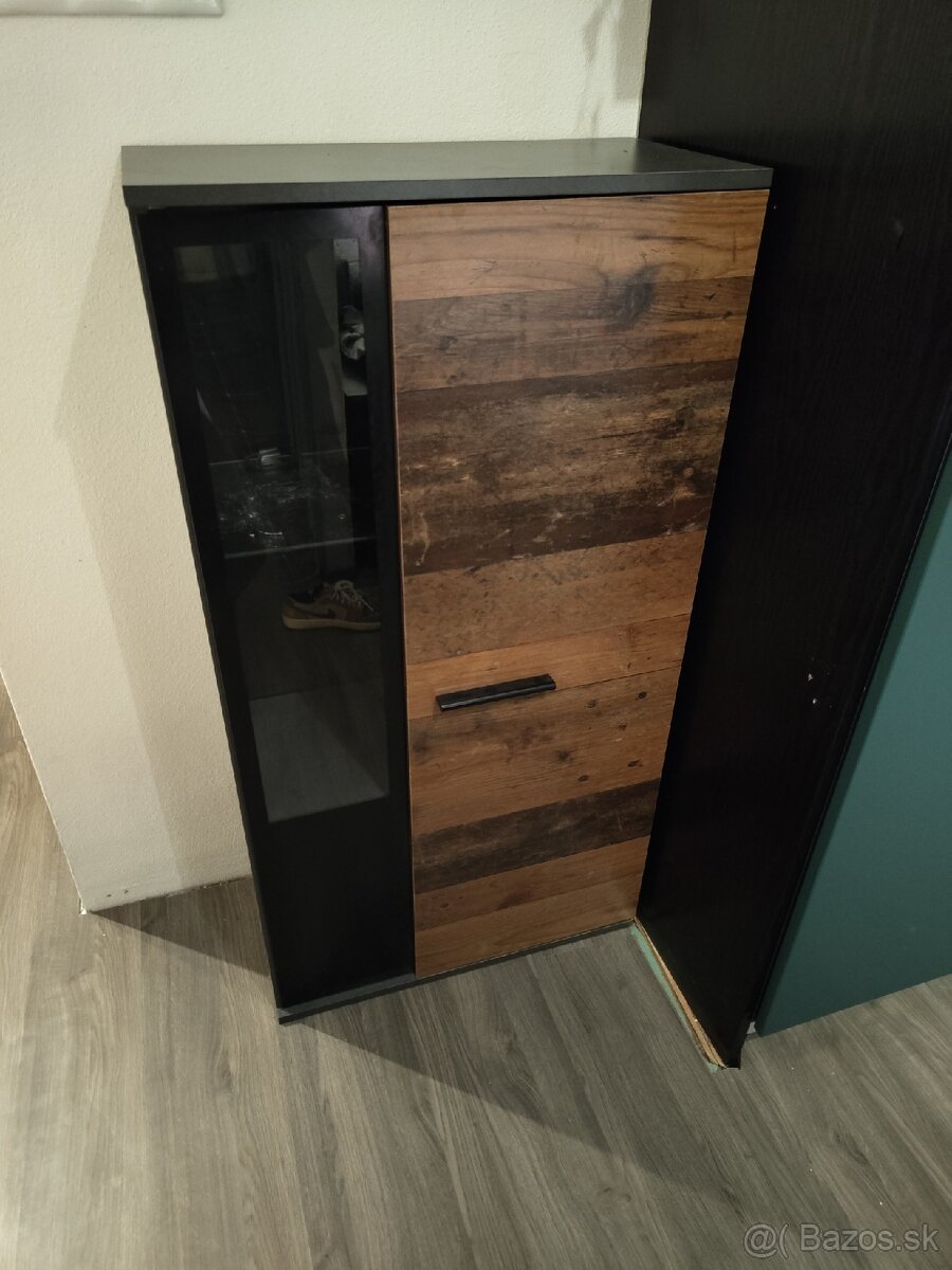 Skrinka do obývačky - 2