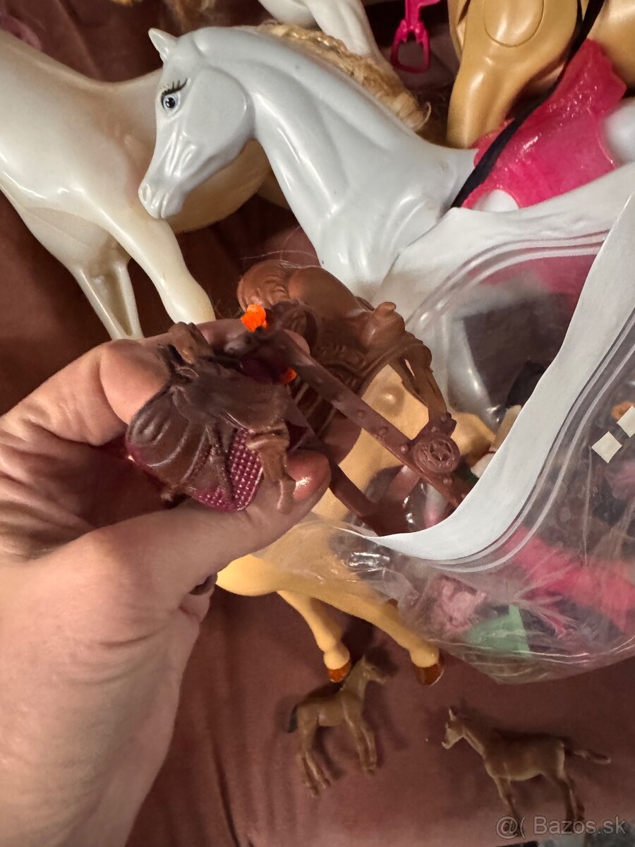 Rozne koníky plus doplnky - 2
