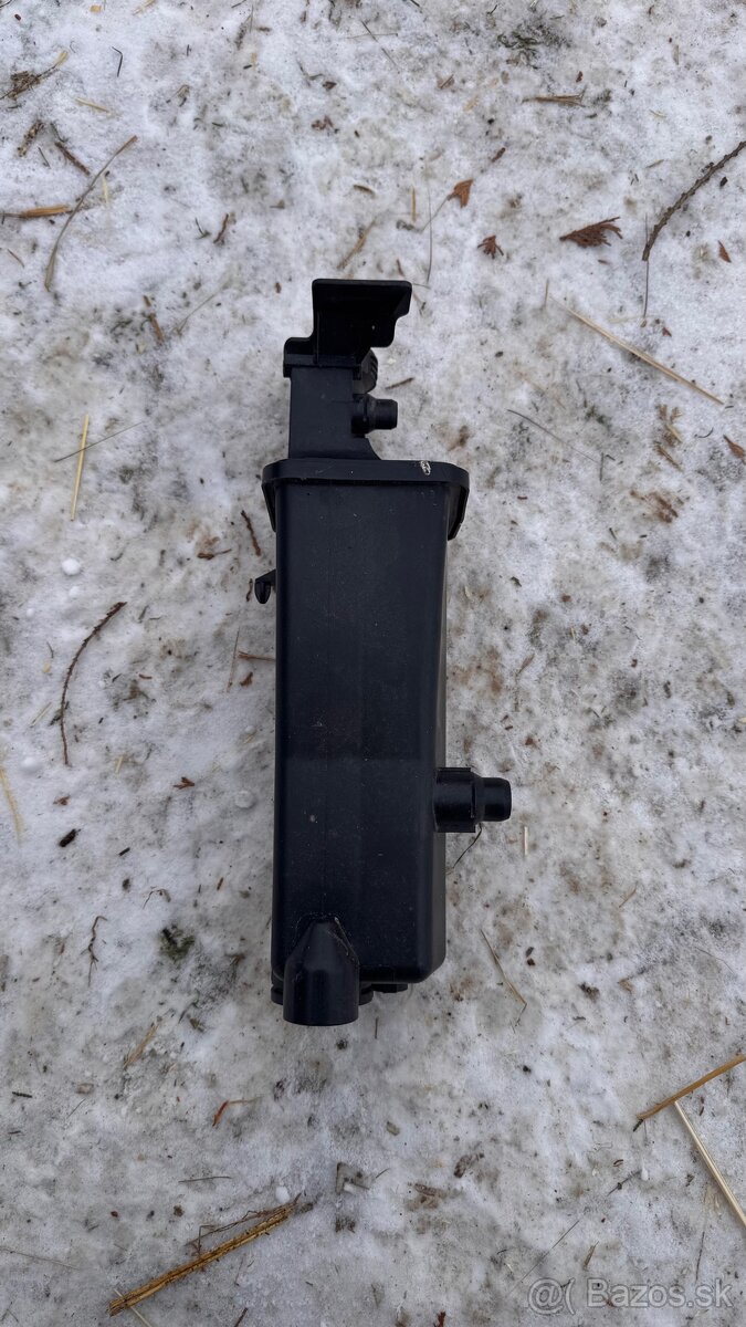 BMW e46 325i expanzná nádoba - 2