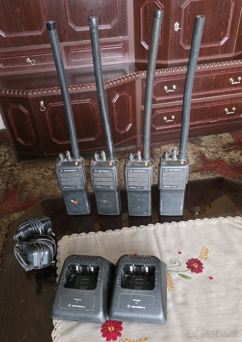 Motorola Radius GP 900 VHF - 2