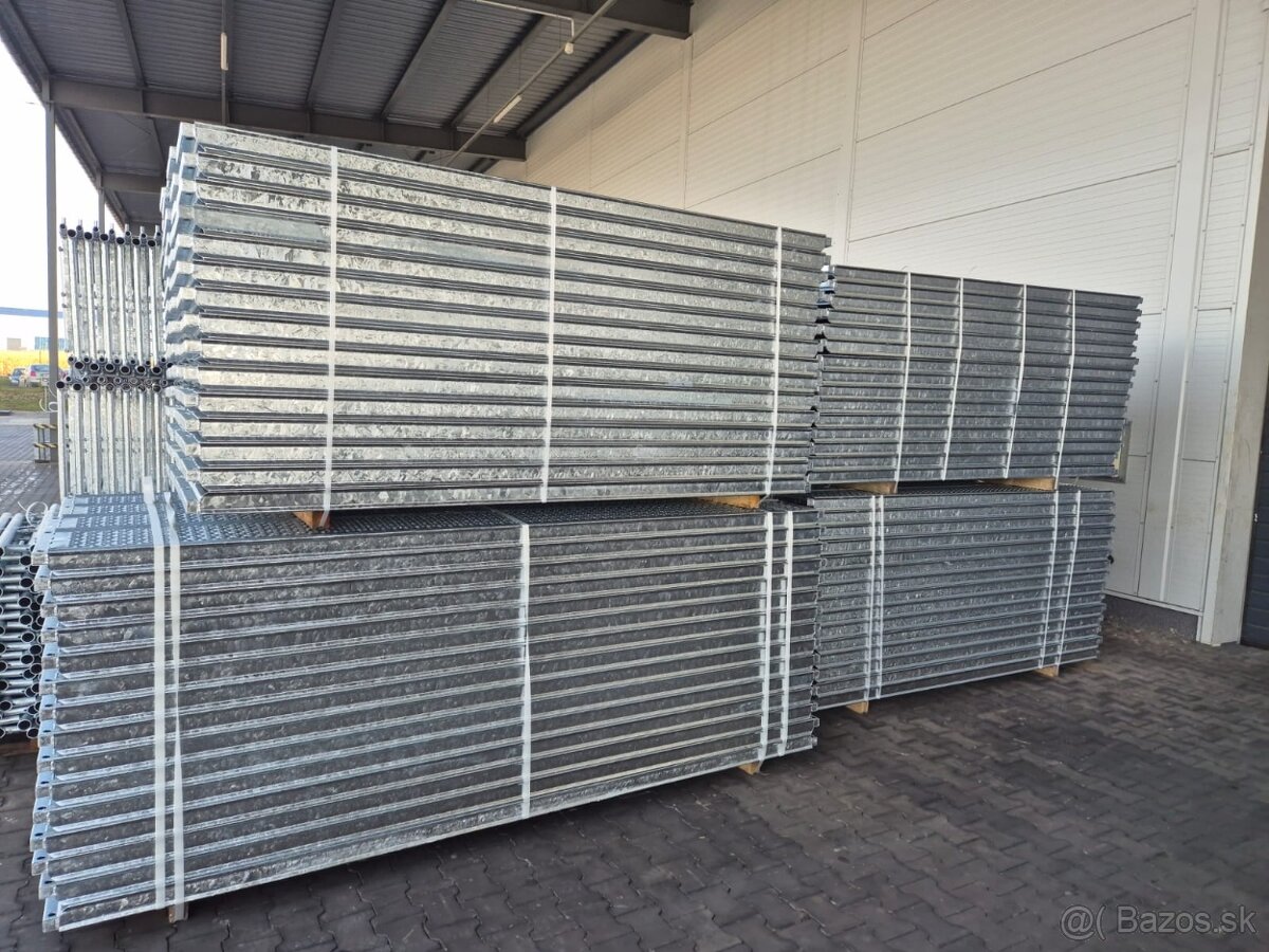 Lešenie fasádne nové typ 170m2 doska oceľová EDX70 - 2