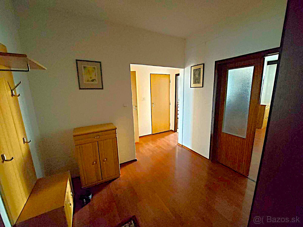 3 i. Ľubovnianska, Petržalka, blízko Draždiaku, OV, 73m2,Lo - 2