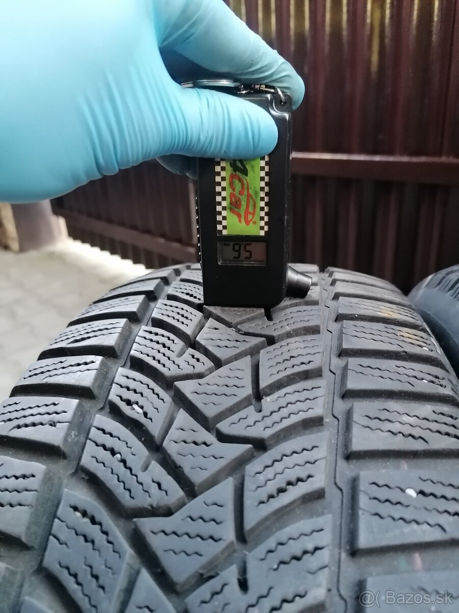 205/60 R16 - zimné pneu DUNLOP - 2