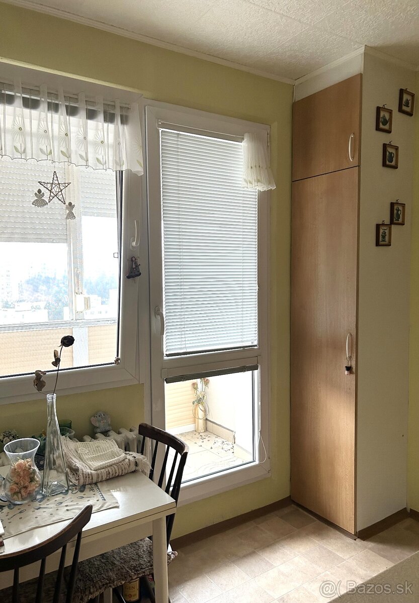 RFReality 1izbový v Sásovej s lóggiou - 2