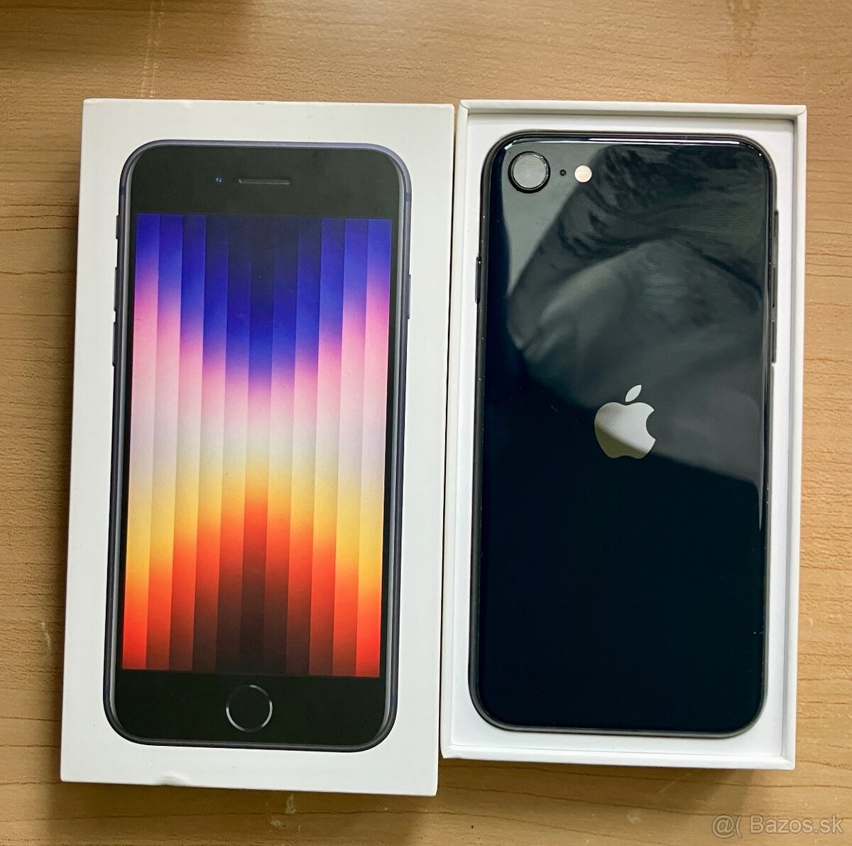 📱 iPhone SE (2022) 128GB – Midnight (5G) - 2