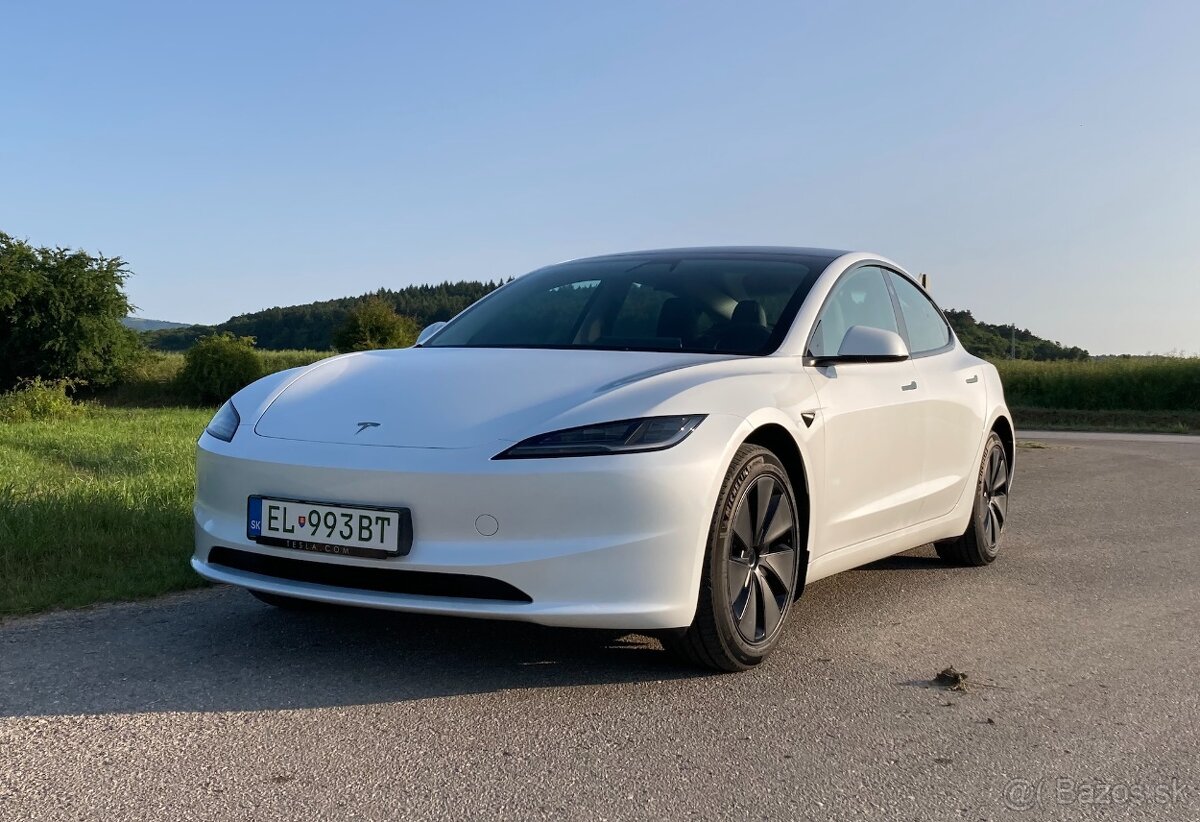 Tesla Model 3 Long Range RWD Highland - 2
