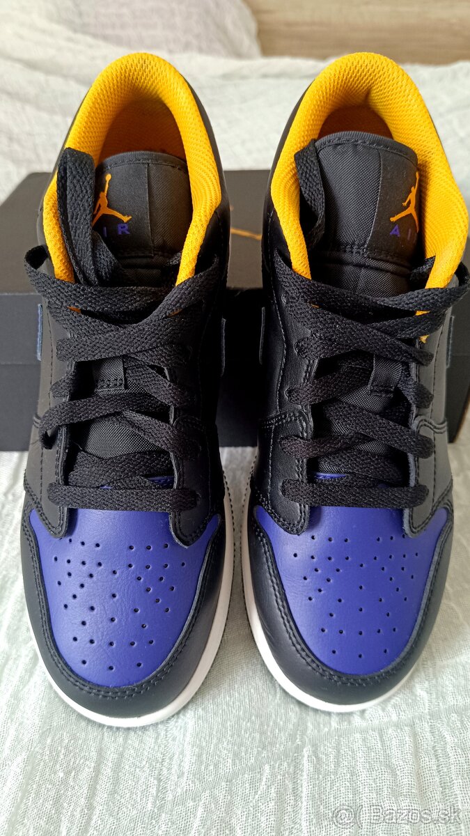 Air Jordan 1 Low (GS) - 2