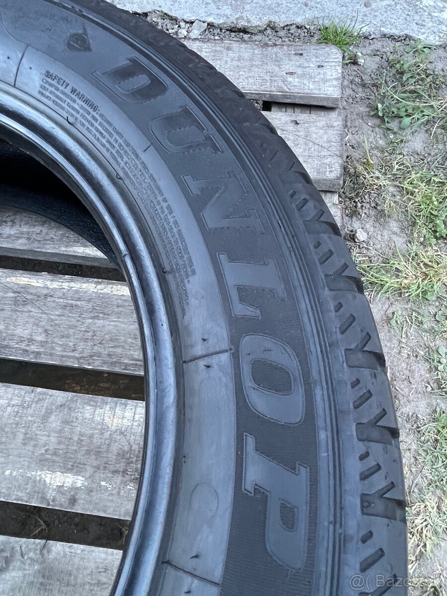 Dunlop 215/60 R17c letné - 2