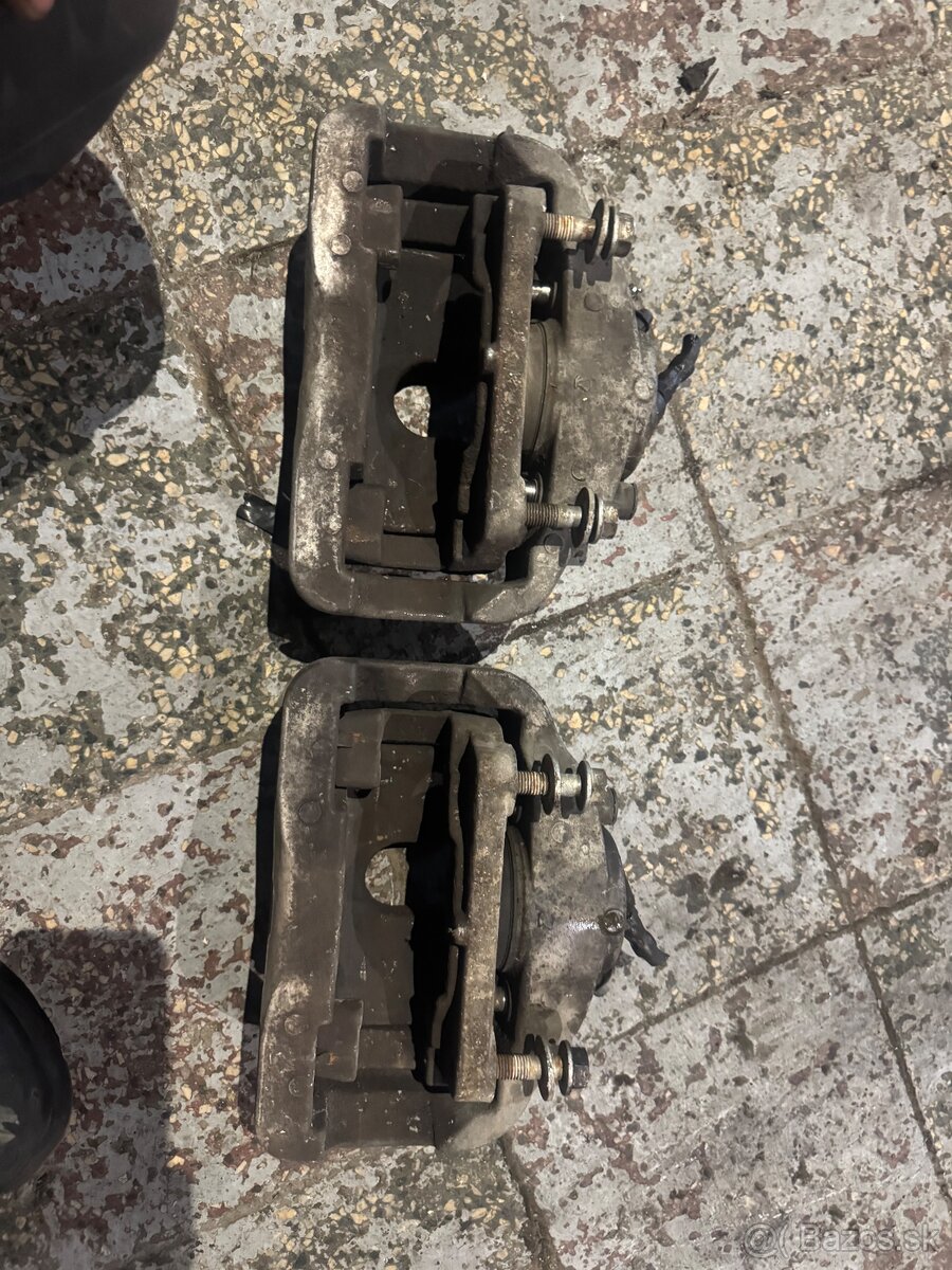 Predné strmene BMW E60/61 - 2