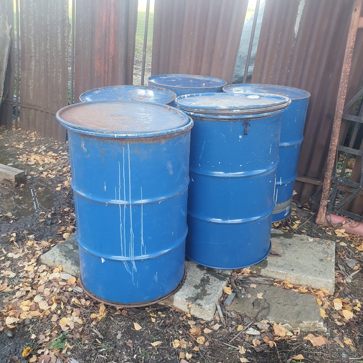 Predam plechove sudy 200l - 2