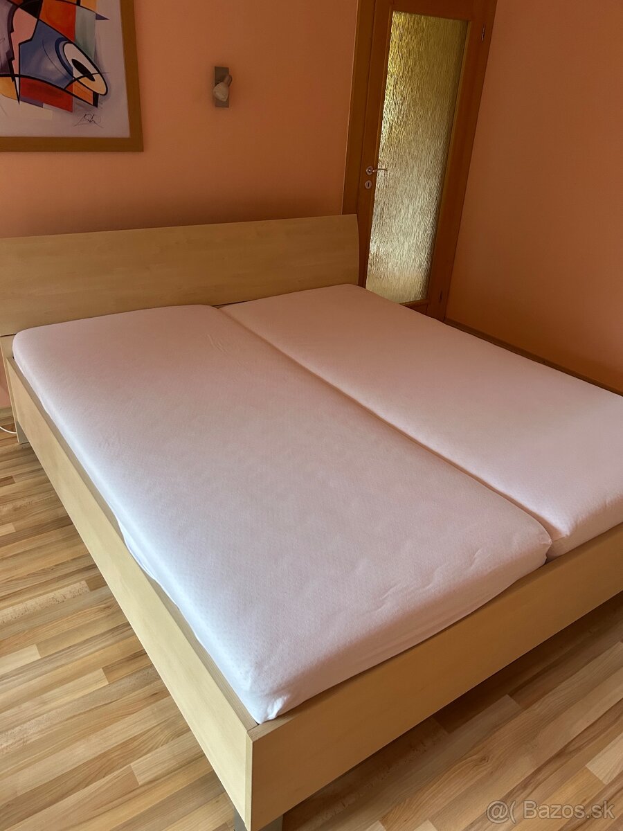 Manzelská posteľ s roštami - 2