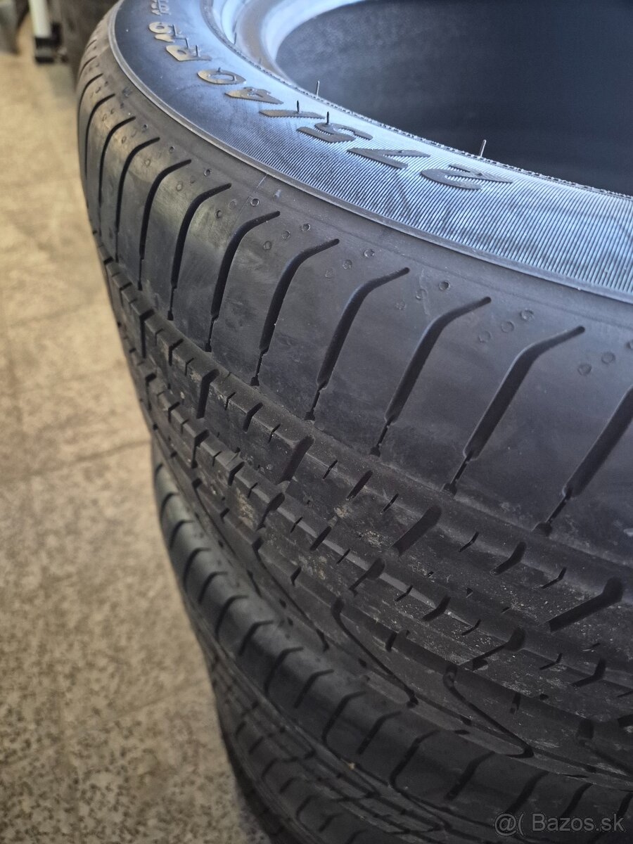 Predám letne pneu Pirelli 275/40 r19 - 2