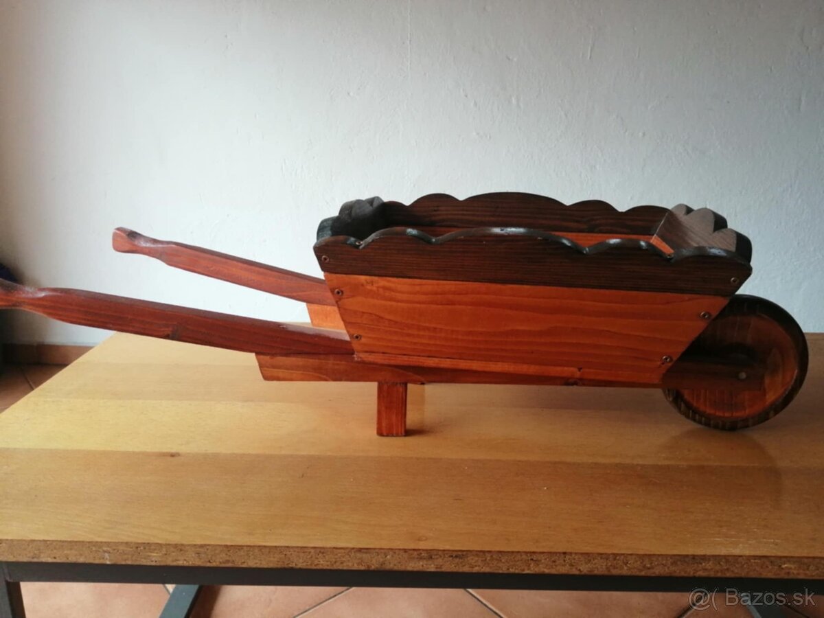 Predám okrasné drevenne furiky - 2