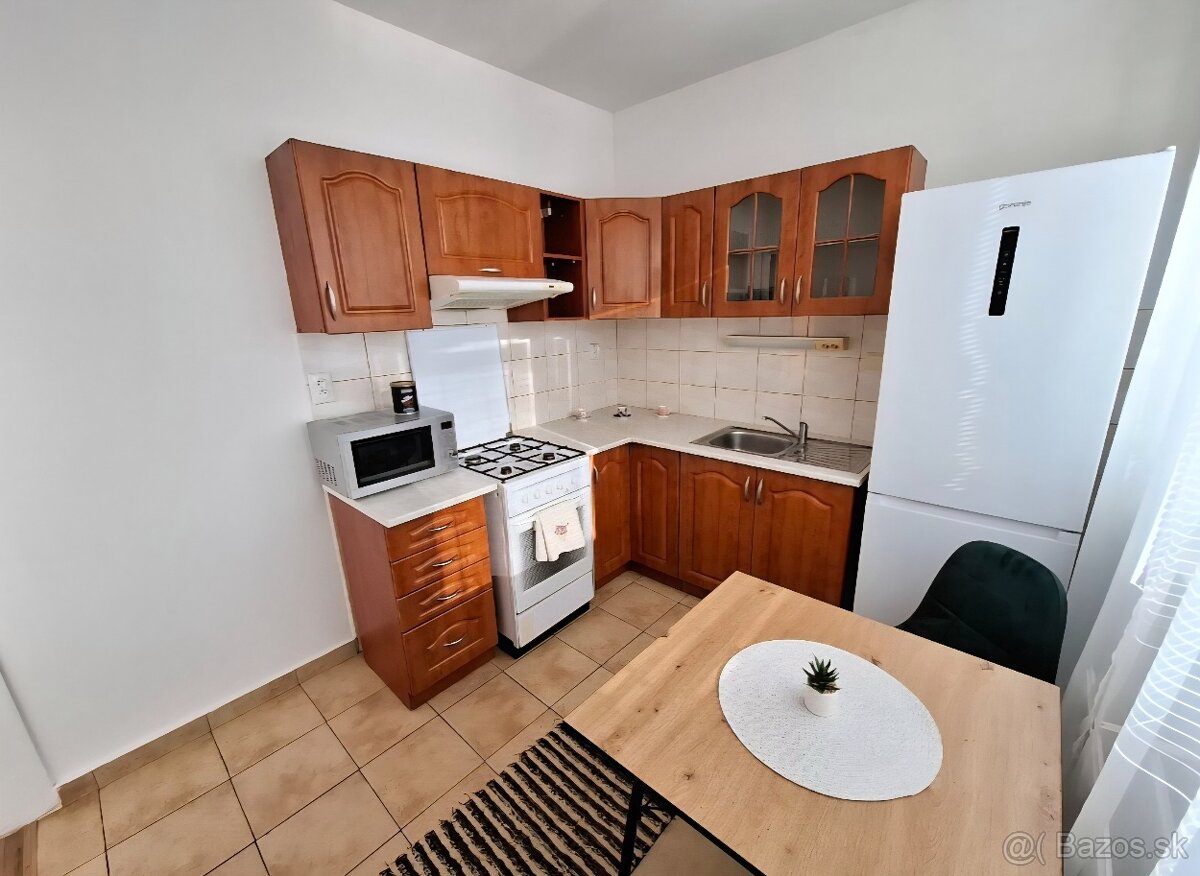 1 izbovy byt na prenajom KVP. Dam do prenajmu 1 izbovy byt - 2