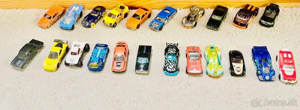 Autíčka Hot Wheels 22ks - 2