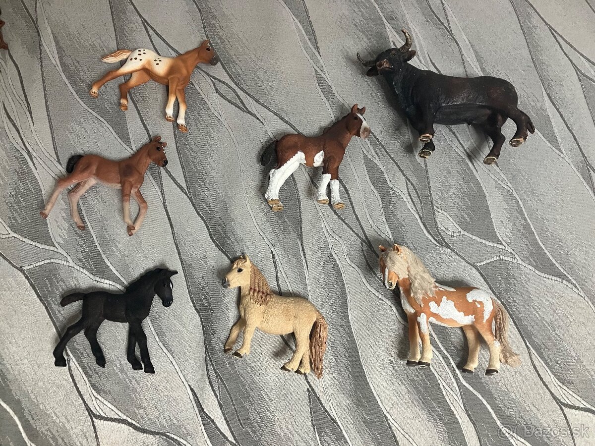 Schleich kone, stajna,doplnky - 2