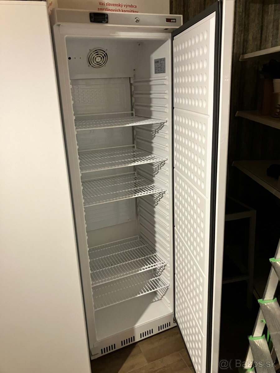 Gastro chladnicka REDFOX HR400 - 2