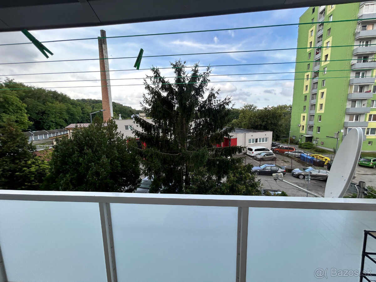 Prenájom garsónky v Hlohovci - 2