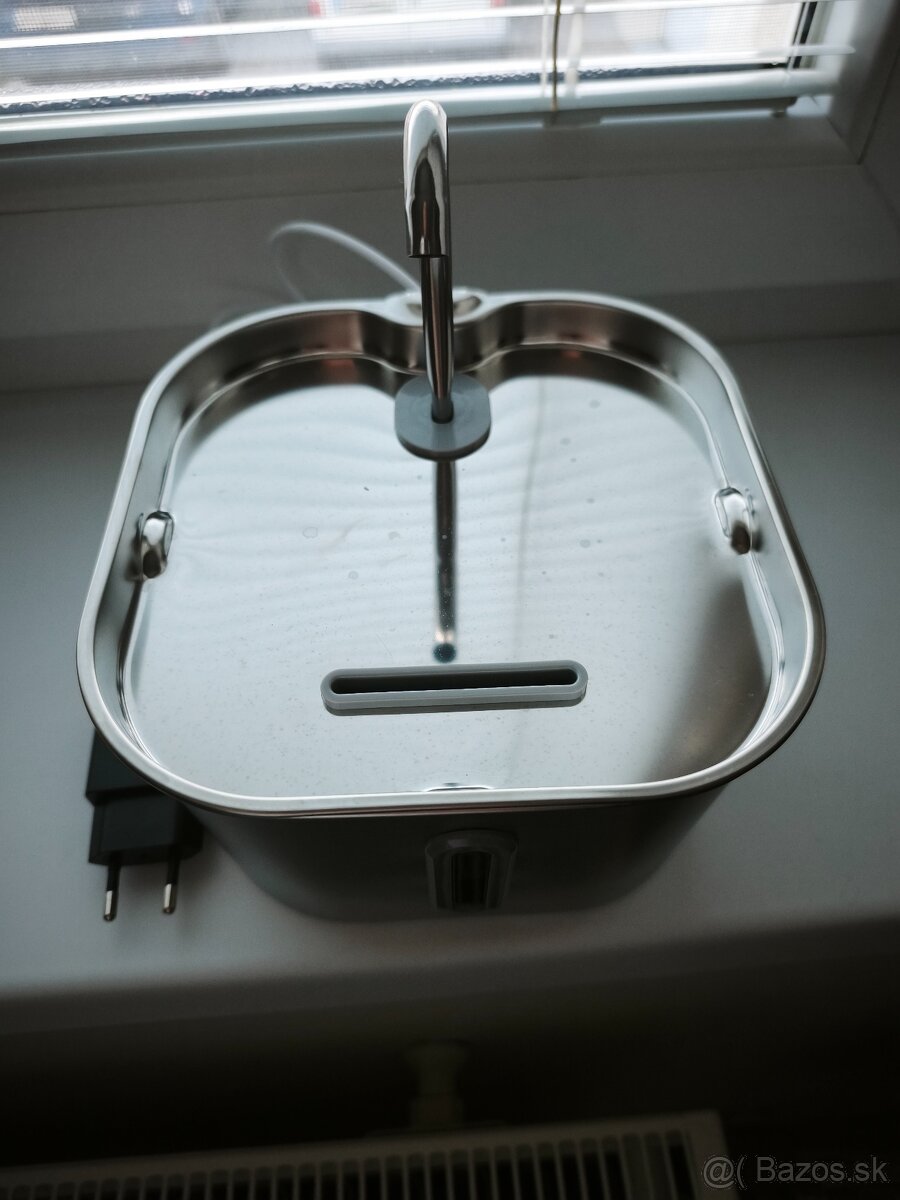 Vodná fontána pre mačky, psy - 2