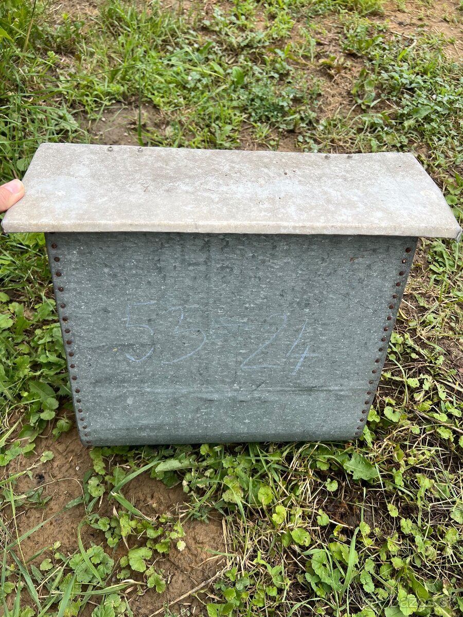 Krmitka a senniky pre kraliky - 2